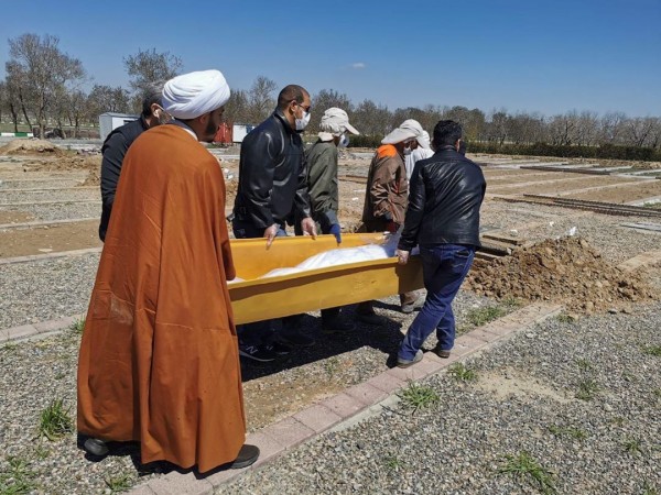 مراسم تشييع ودفن الحاج عبدالنبي عبدالله في مدينة مشهد المقدسة - 1 أبريل 2020